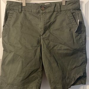 Gap Bermuda shorts. Size 8